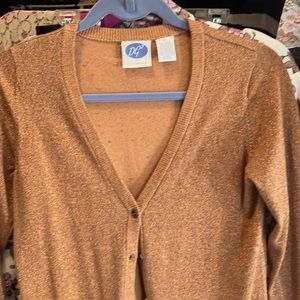 Glittery bronze long sweater.
